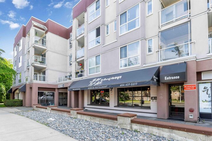 5499 203 Street 309 — photo 1