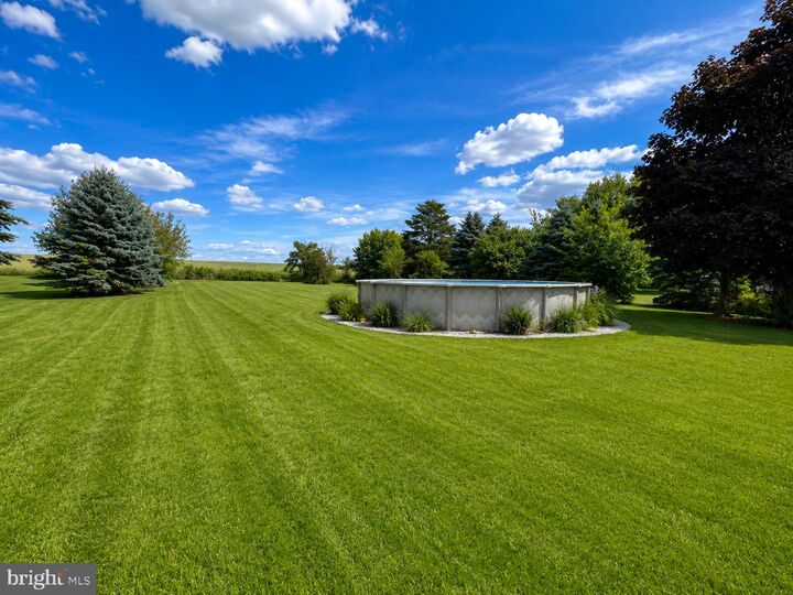 Property Photo:  1435 Canal Road Ext  PA 17345 