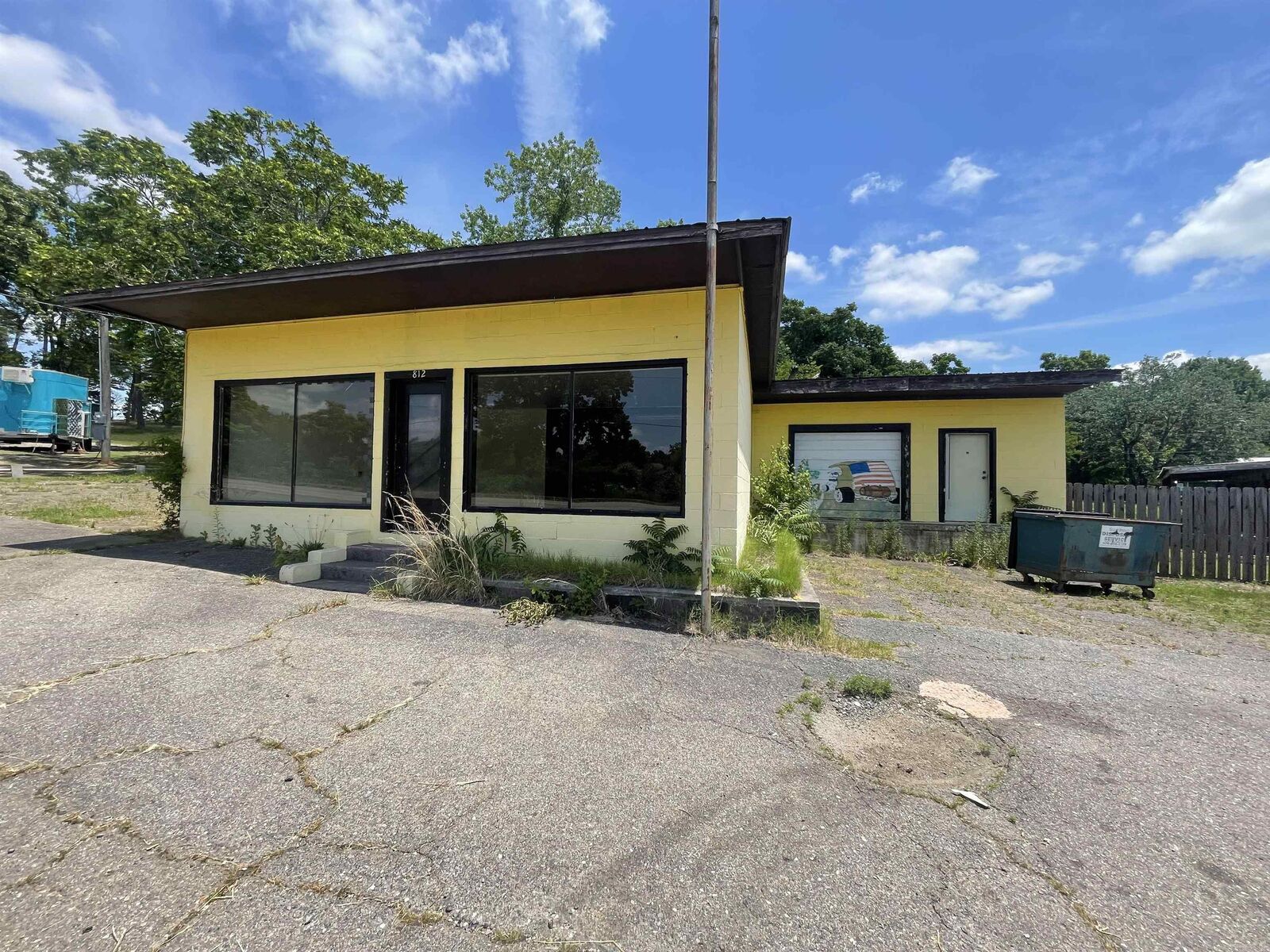 Property Photo:  812 Highway 71 South  AR 71953 