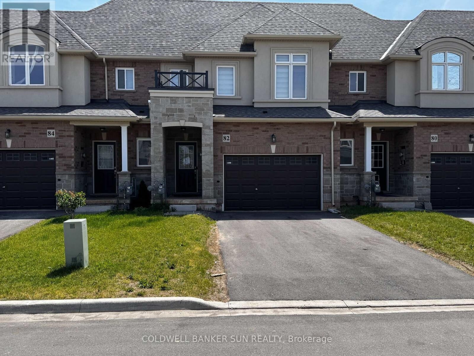 Property Photo:  82 Pinot Crescent  ON L8E 0J9 