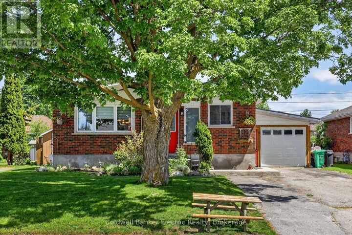 Property Photo:  668 Barbara Crescent  ON K9J 3X5 