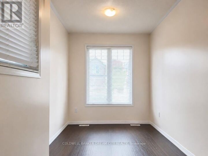 Property Photo:  1124 Solomon Court  ON L9T 8H1 