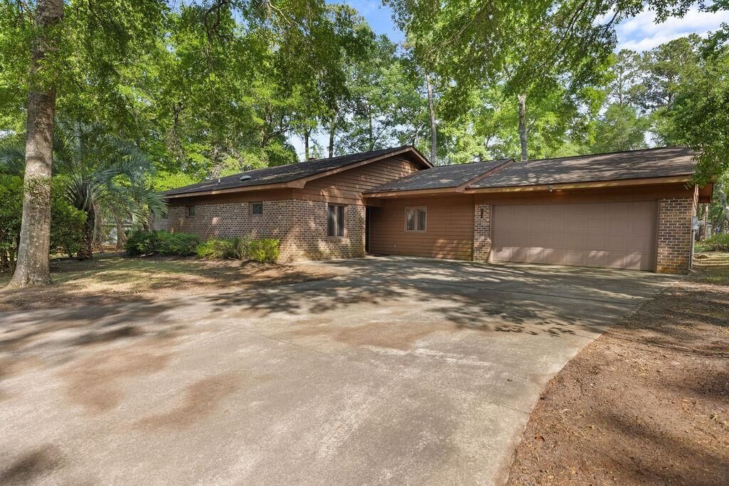 Property Photo:  2204 Jefferson Circle  SC 29566 