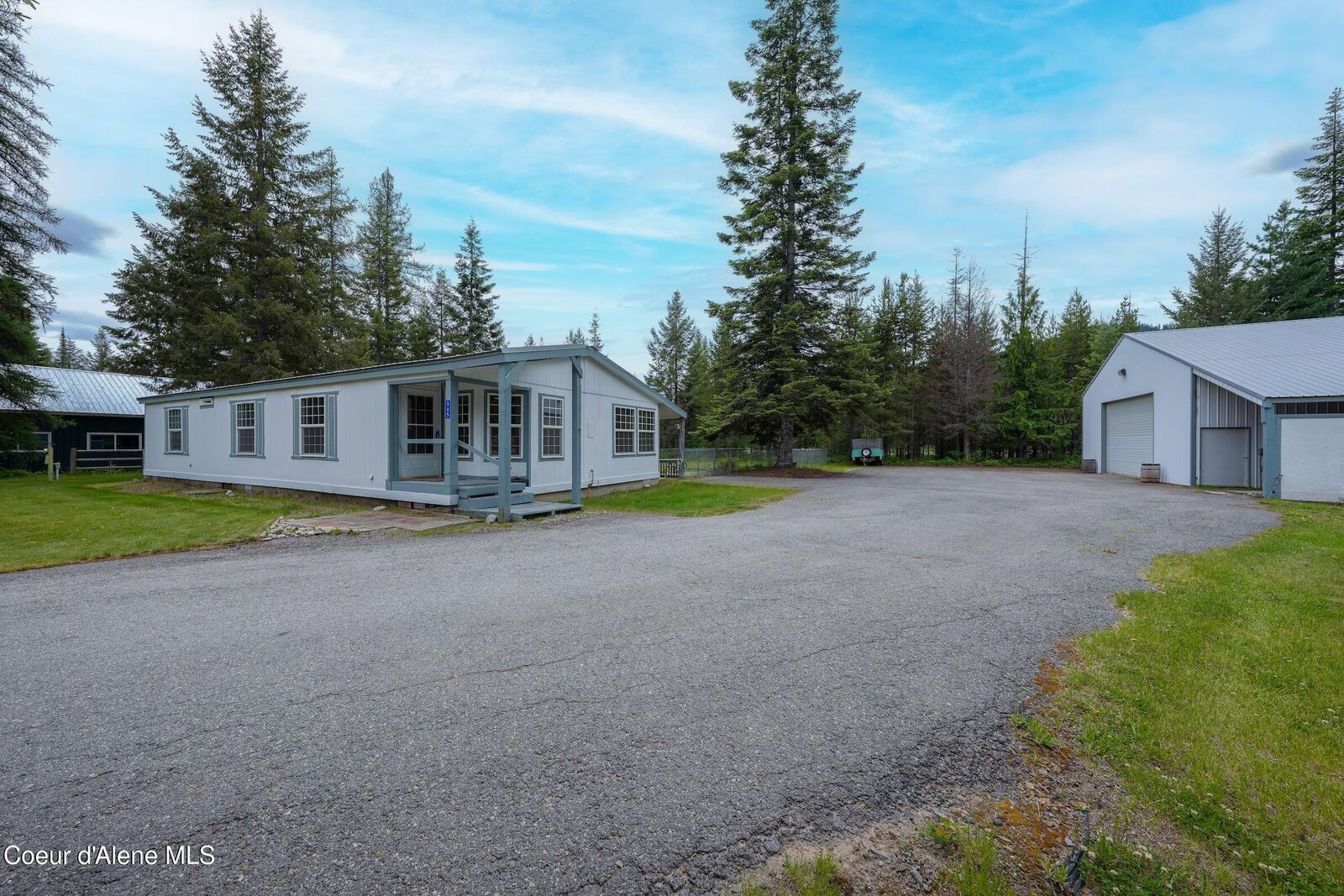 Property Photo: 565 Shady Pines Loop ID 83856