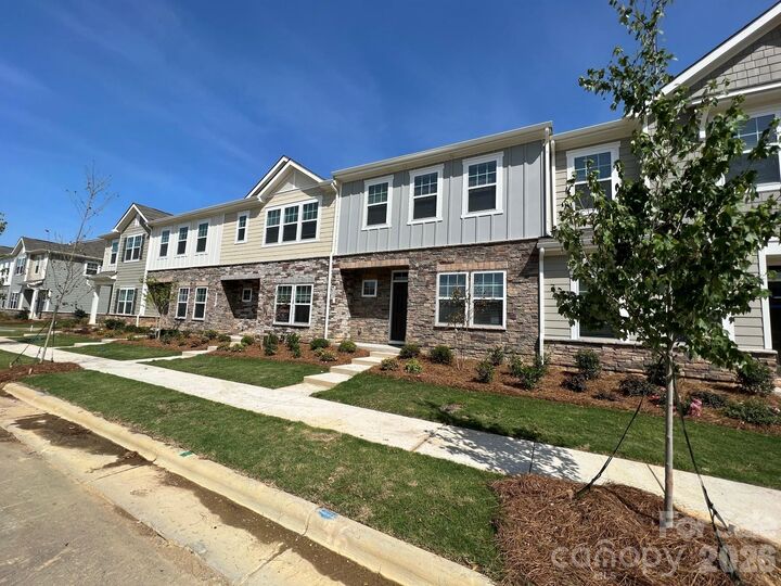 Property Photo: 208 Sagecroft Lane NC 28079