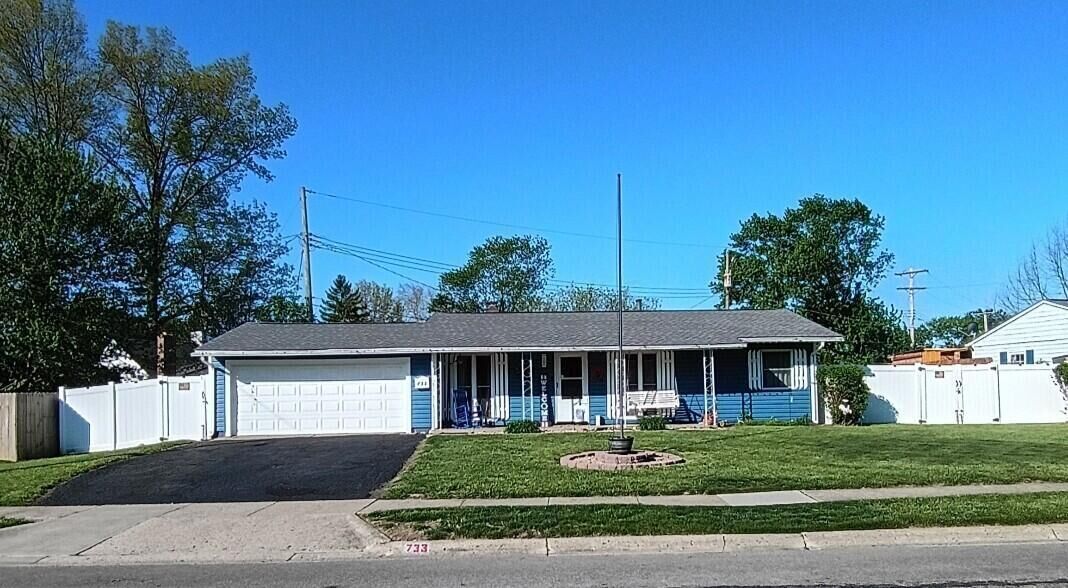Property Photo: 733 Gilmore Drive OH 43068