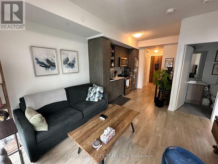 Property Photo: 251 Manitoba Street 501 ON M8Y 0C7