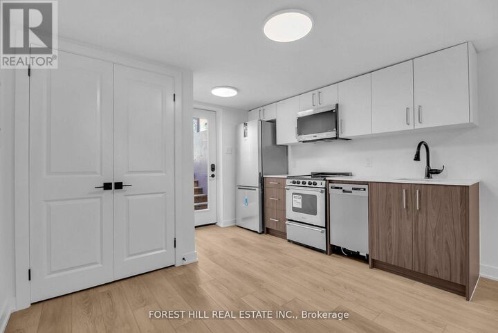 Property Photo:  105 Galloway Road Unit D  ON M1E 1W9 