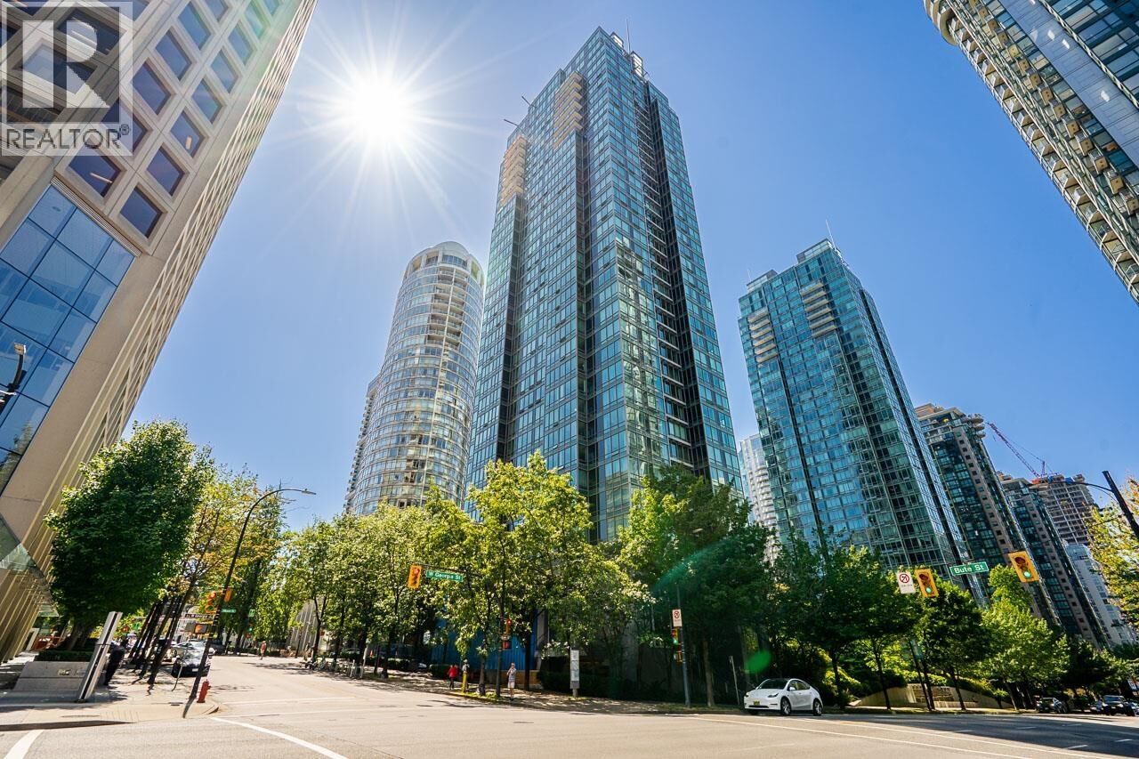 Property Photo:  1200 West Georgia Street 1803  BC V6E 4R2 