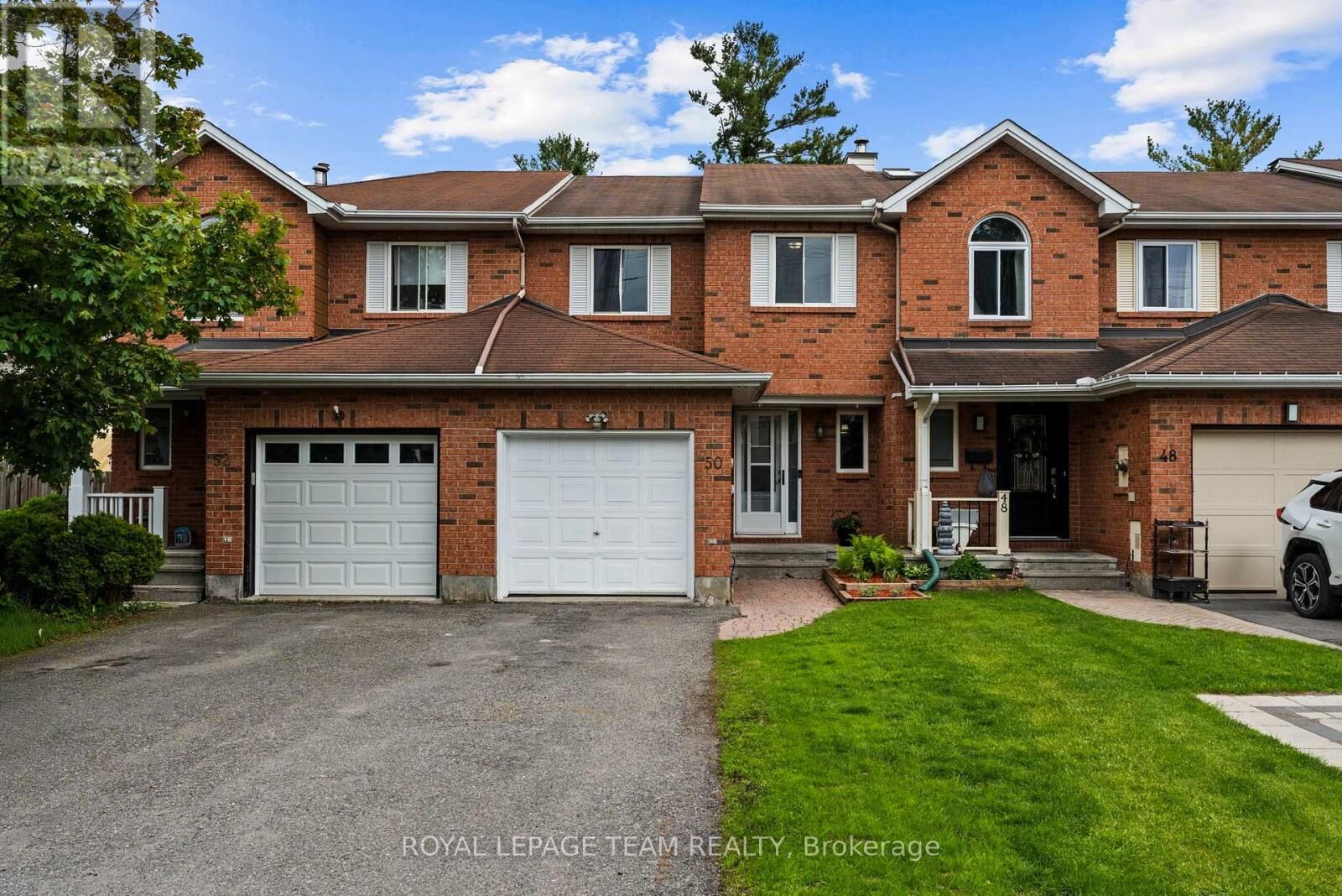 Property Photo:  50 Springcreek Crescent  ON K2M 2M2 