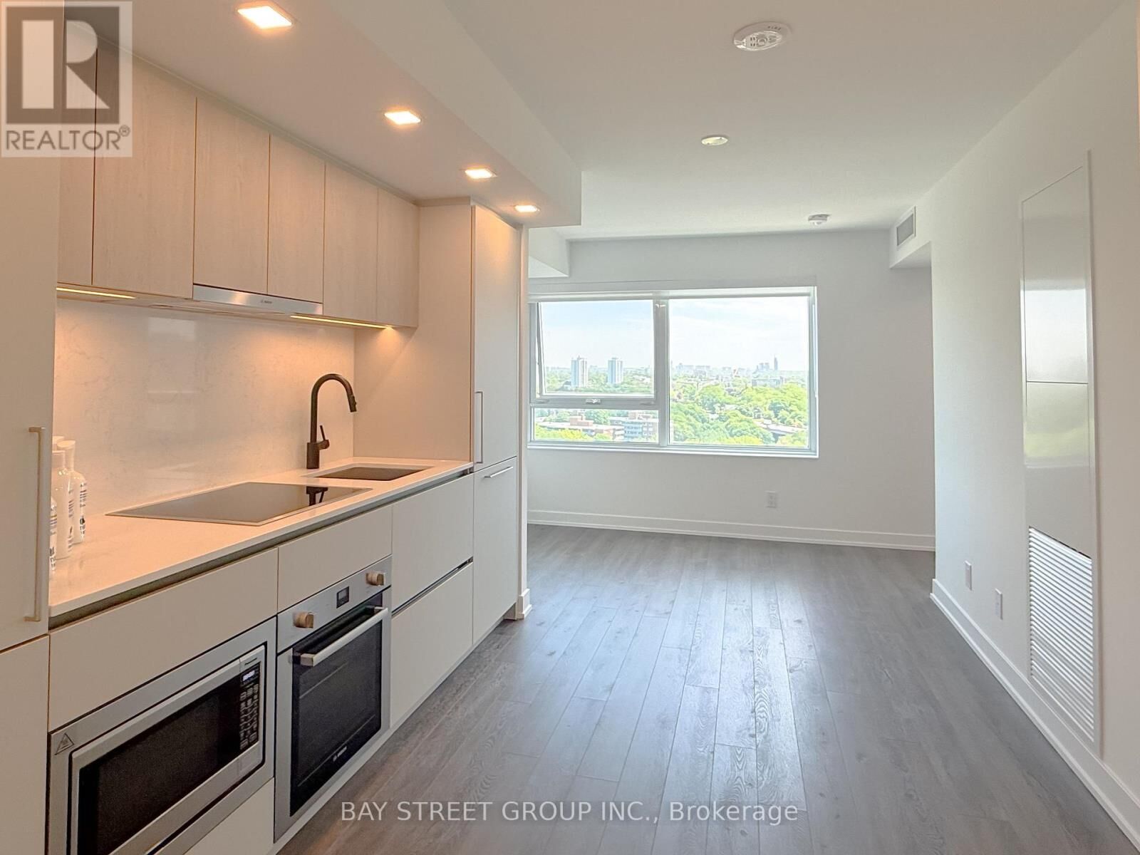 Property Photo:  609 Sherbourne Street 1409  ON M4X 0A4 