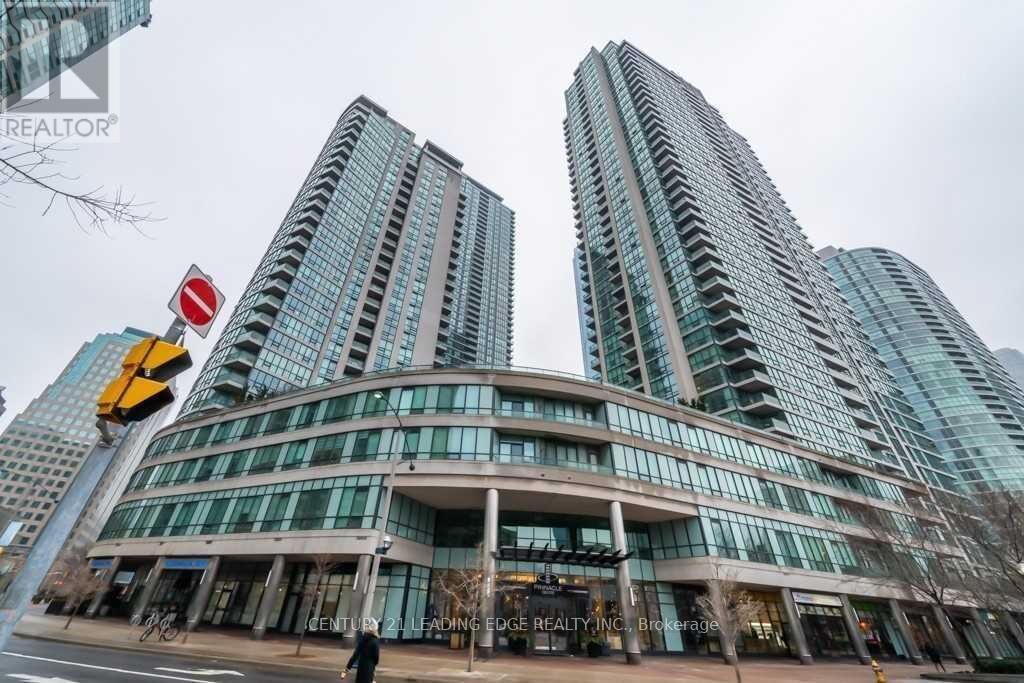 Property Photo: 12 Yonge Street 704 ON M5E 1R4