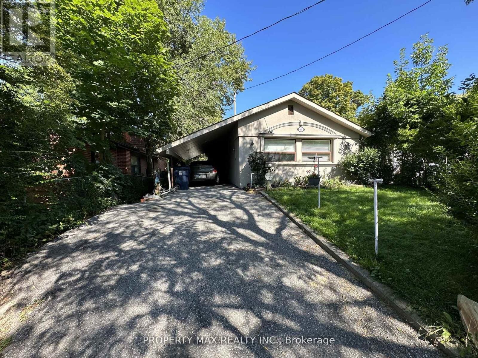 Property Photo: 89 Bow Valley (Main) Drive ON M1G 3J4