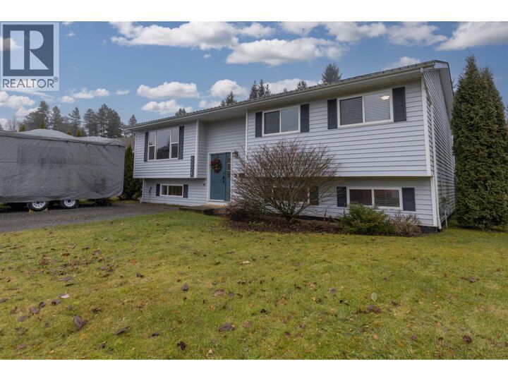 Property Photo: 5331 Mountain Vista Drive BC V8G 4X4