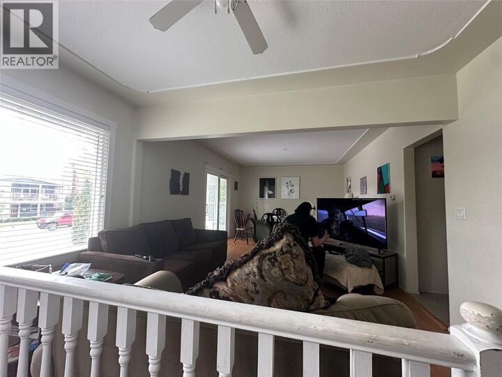 Property Photo: 432 Wardlaw Avenue BC V1Y 5B4