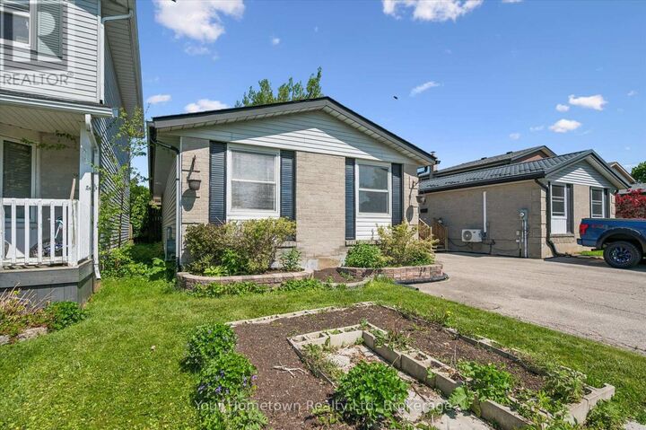 Property Photo:  369 Strathallan Street  ON N1M 3K8 