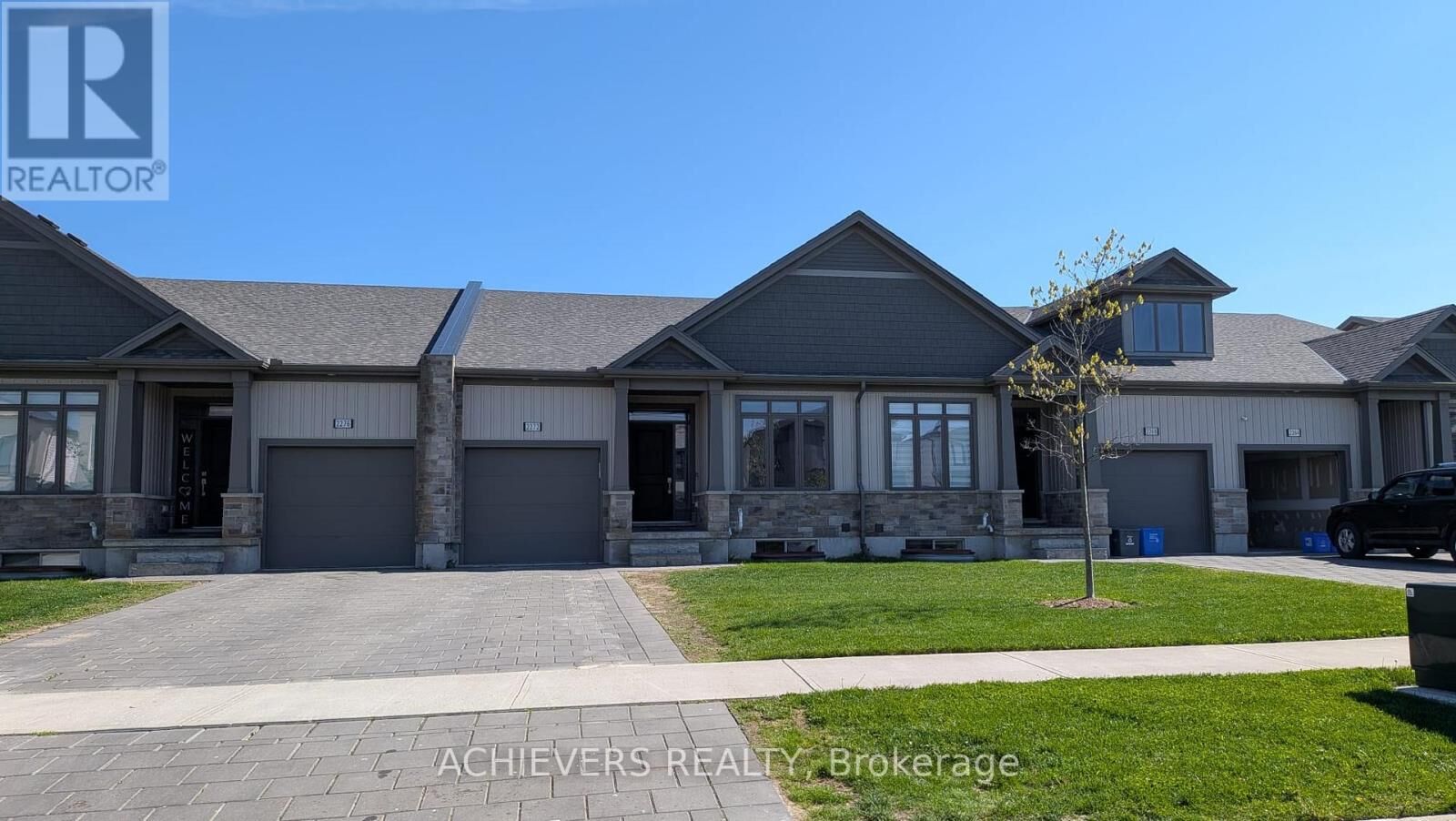 Property Photo:  2272 Evans Boulevard 49  ON N6M 0A1 