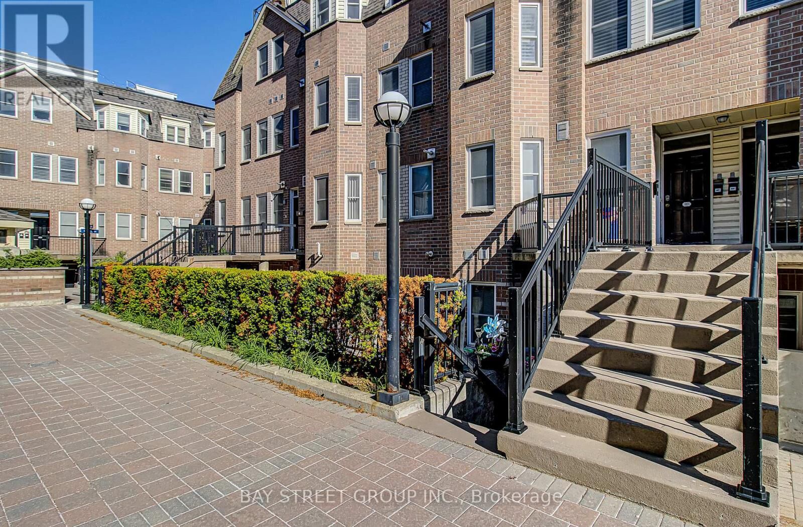 Property Photo:  760 Lawrence Avenue Southwest 87  ON M6A 3E7 