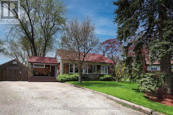 Property Photo:  167 Oliver Place  ON L6H 1K9 