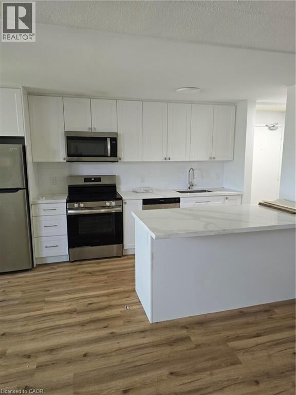Photo de la propriété:  14 Holland Street  ON N5R 4S2 