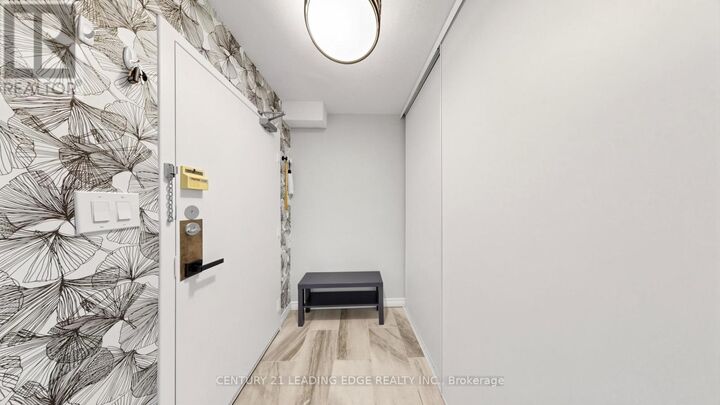 Property Photo: 11 Wincott Dr Drive 914 ON M9R 2R9