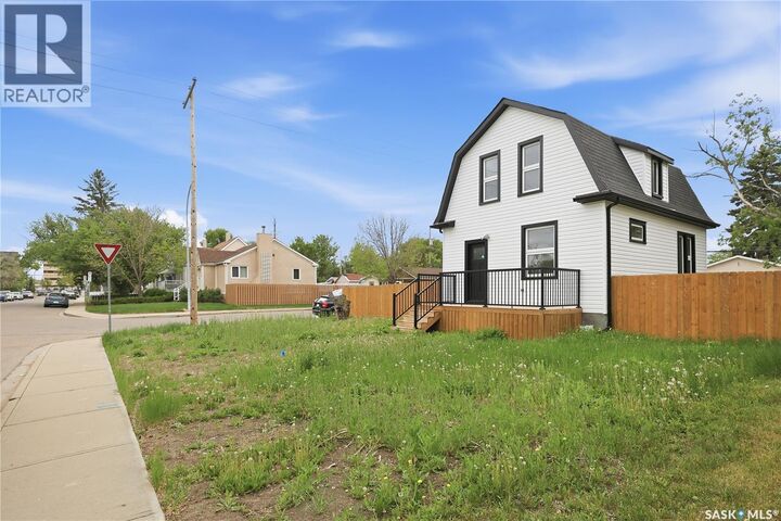 Photo de la propriété:  1376 King Street  SK S4T 4G2 