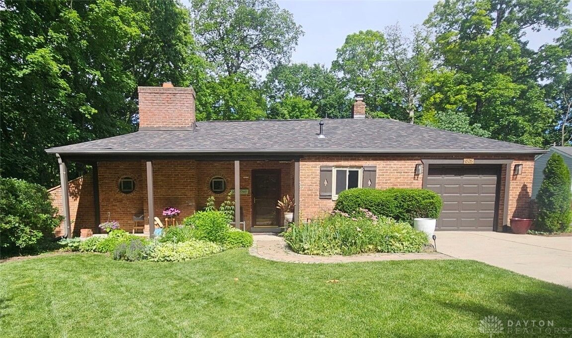 Property Photo:  1826 Shady Lane  OH 45432 