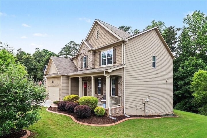 Property Photo: 116 Fountain Oak GA 30180