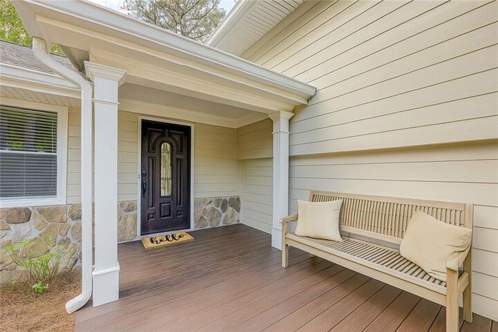 Property Photo:  1185 Lake Colony Drive  GA 30068 