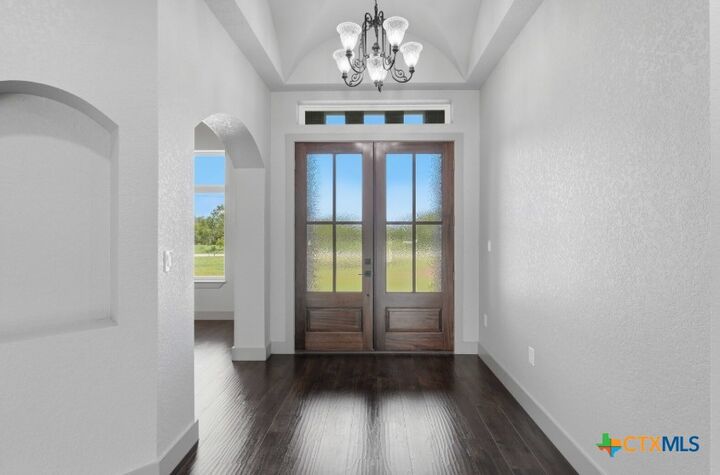 Property Photo:  731 County Road 356  TX 78101 