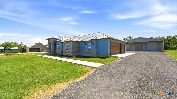 Property Photo:  731 County Road 356  TX 78101 