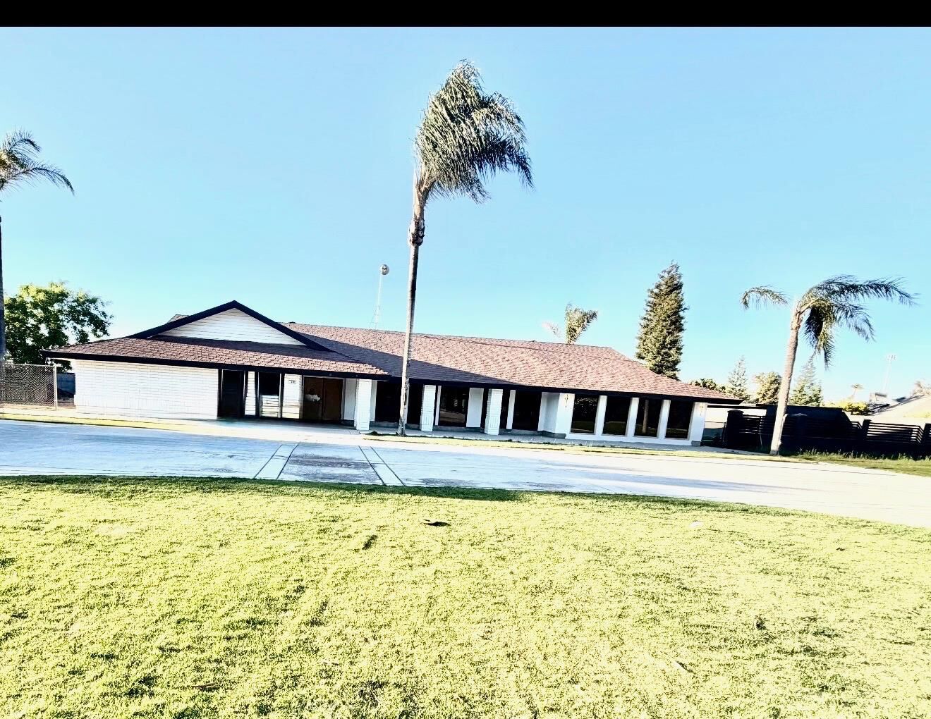 Property Photo: 7280 W Menlo Avenue CA 93723