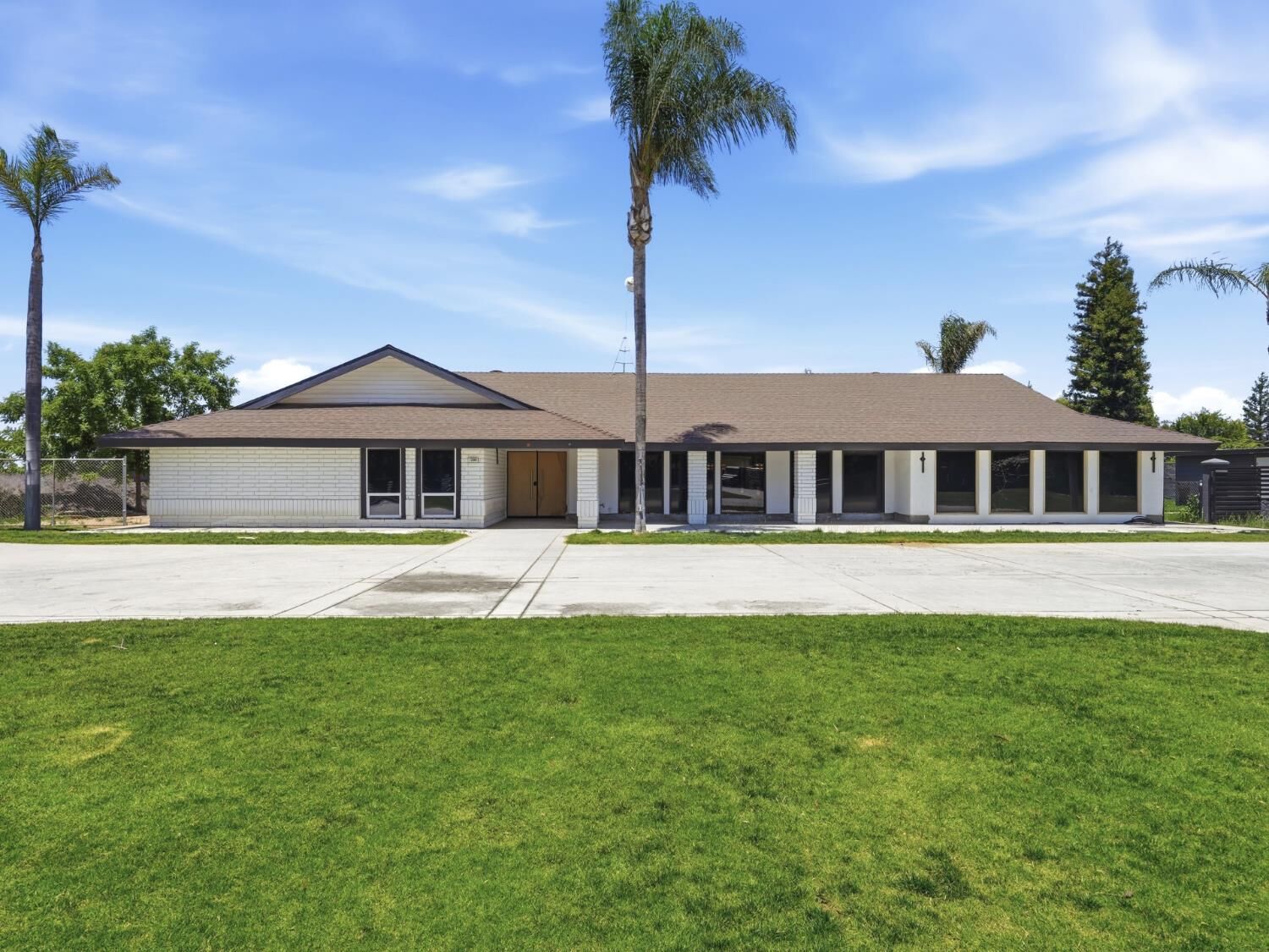 Property Photo:  7280 W Menlo Avenue  CA 93723 