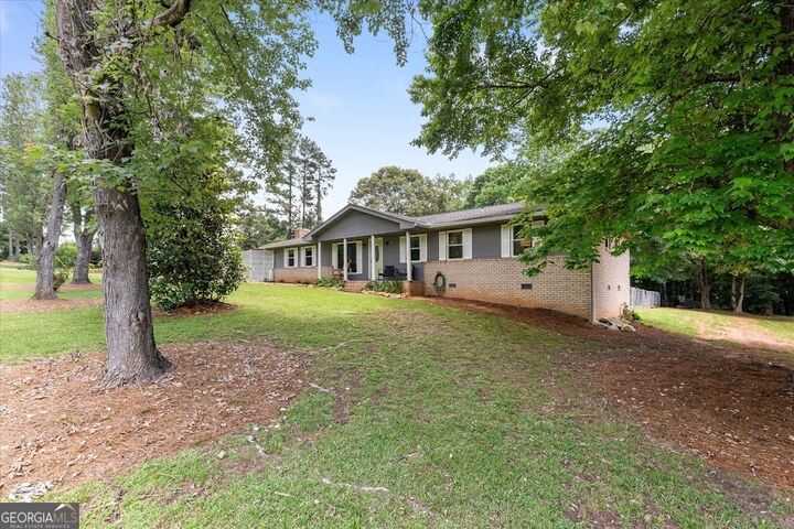 Property Photo: 1371 Pleasant Ridge Road GA 30117