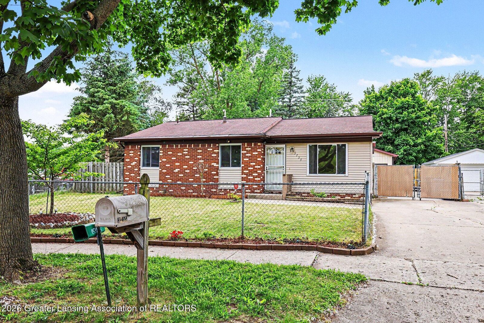 Property Photo:  3735 Fox Pointe S  MI 48911 