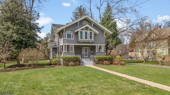 Property Photo:  420 Mountainview Ter  NJ 08812 