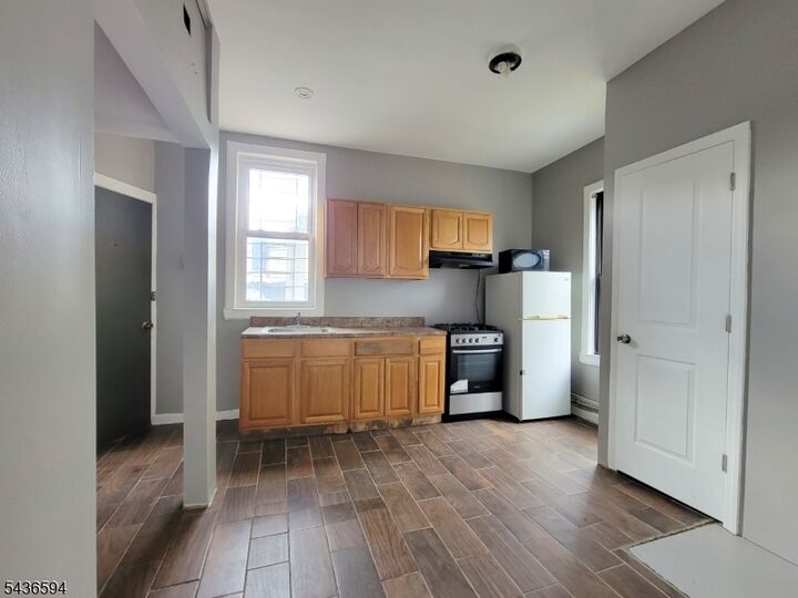 Property Photo: 423 2nd St 3 NJ 07302