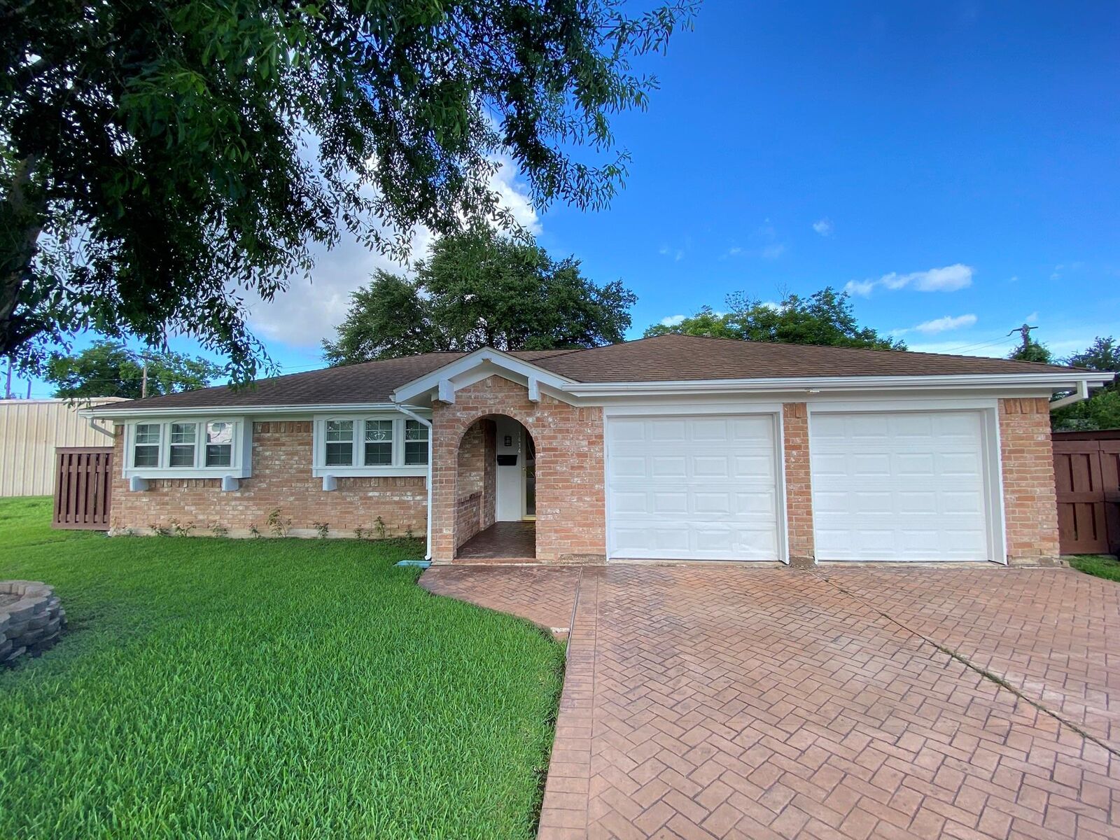 Property Photo:  1414 Howell Avenue  TX 77568 