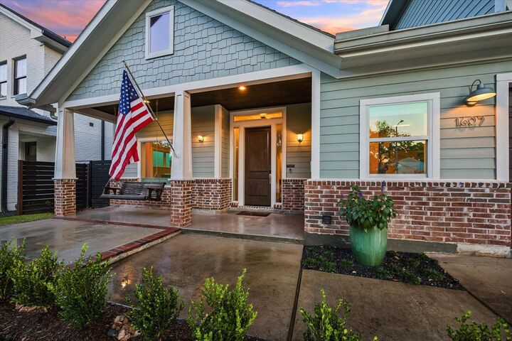 Property Photo: 1607 Althea Drive TX 77018