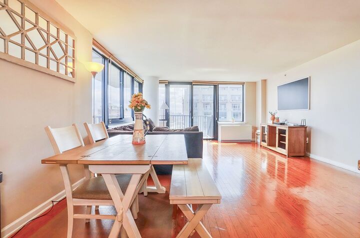 Property Photo: 700 Grove St 11B NJ 07310