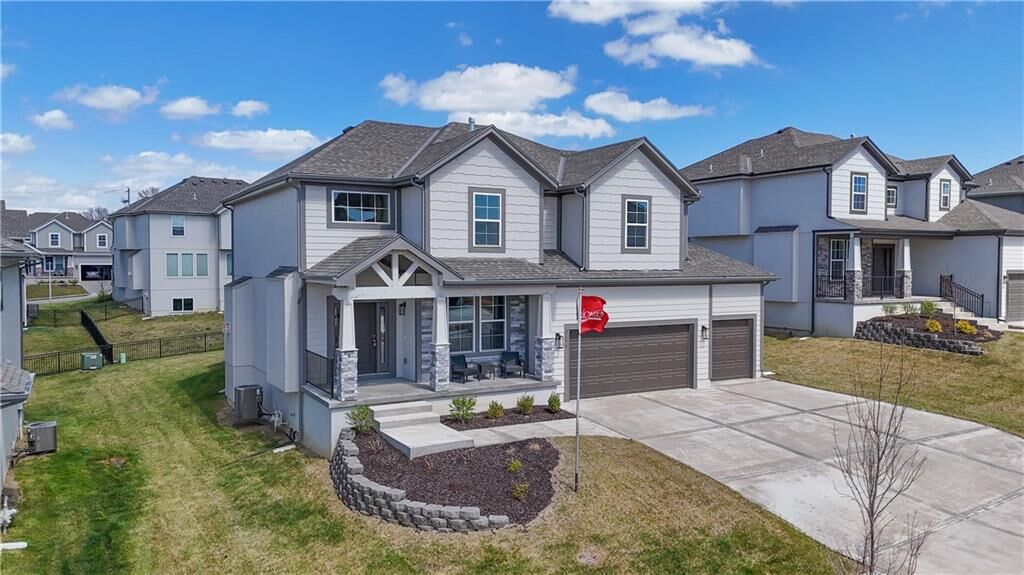 Property Photo: 2696 W Park Street KS 66061