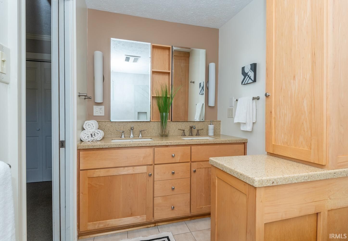 Property Photo:  2413 E Rechter Road  IN 47401 