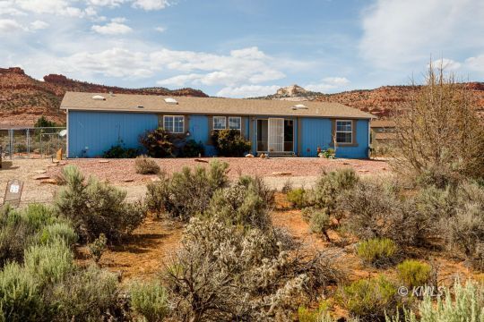 Property Photo:  1055 S Red Hills Ave  UT 84741 