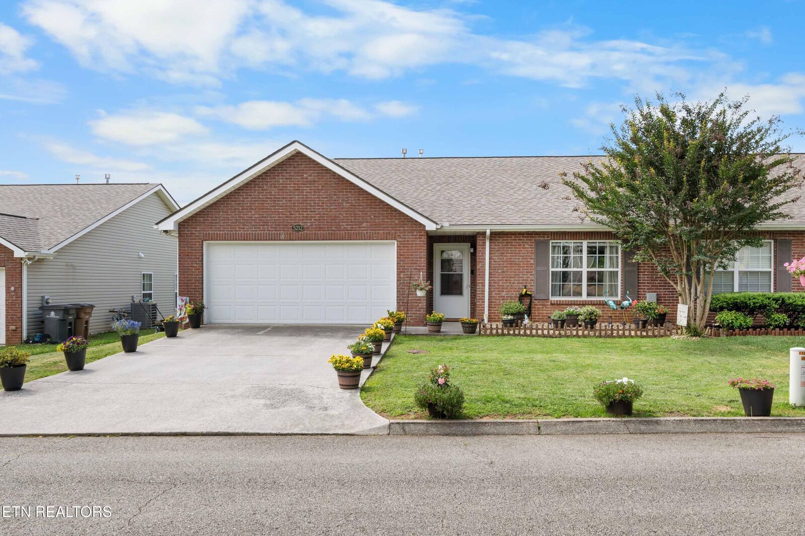 Property Photo:  5212 Sinclair Drive  TN 37914 