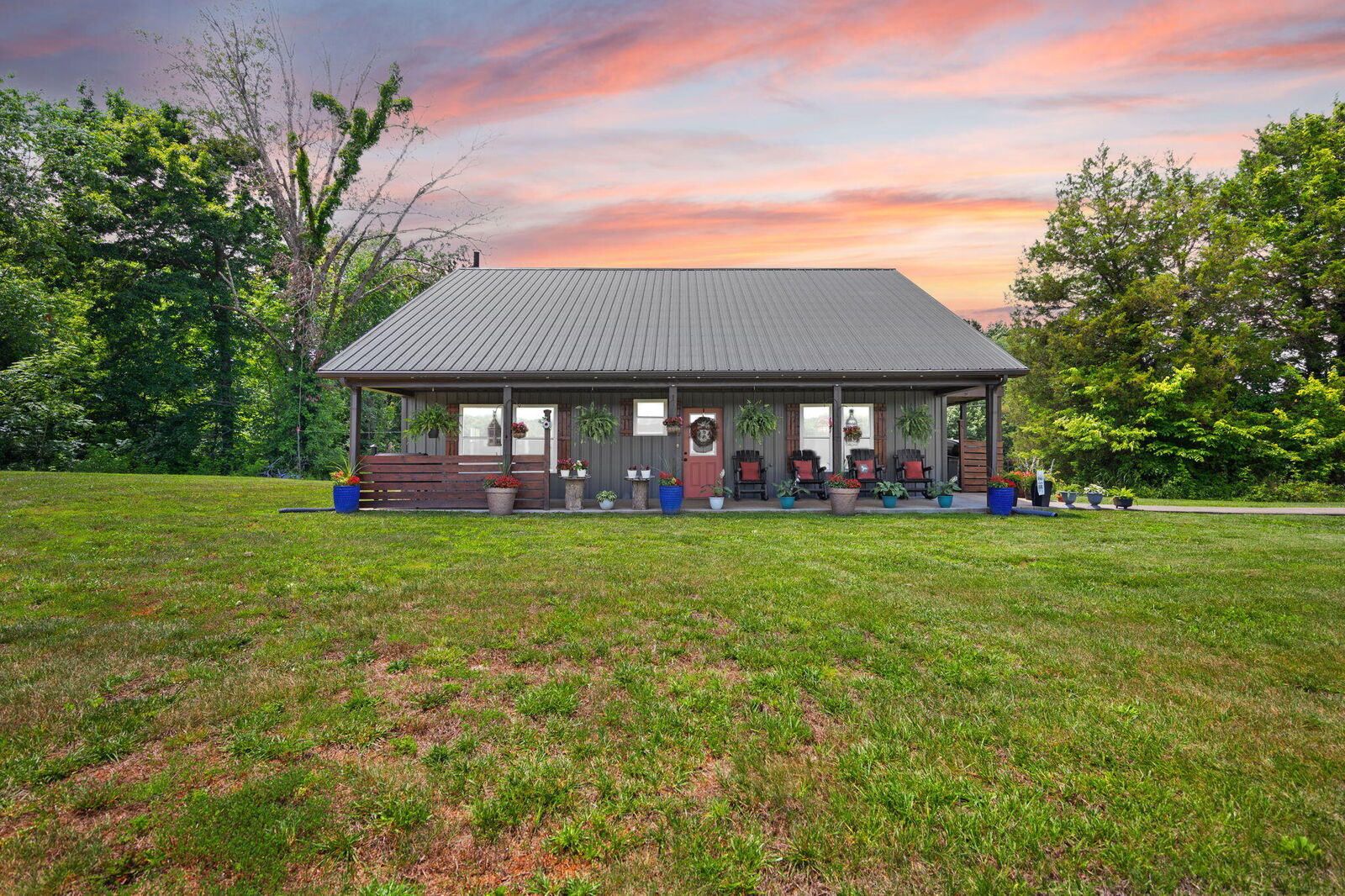 Property Photo:  1717 Halltown Road  KY 42722 