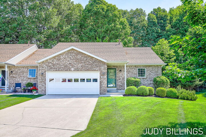 Property Photo: 437 Amity Street MI 49406