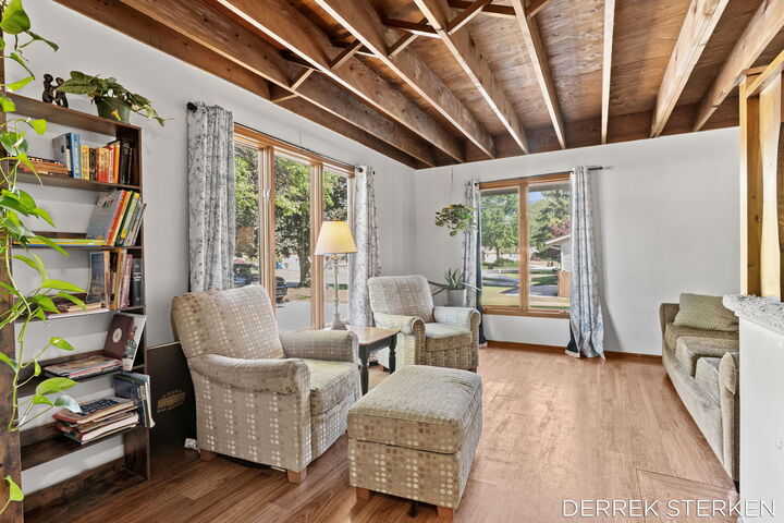 Property Photo:  789 Shadybrook Drive  MI 49424 