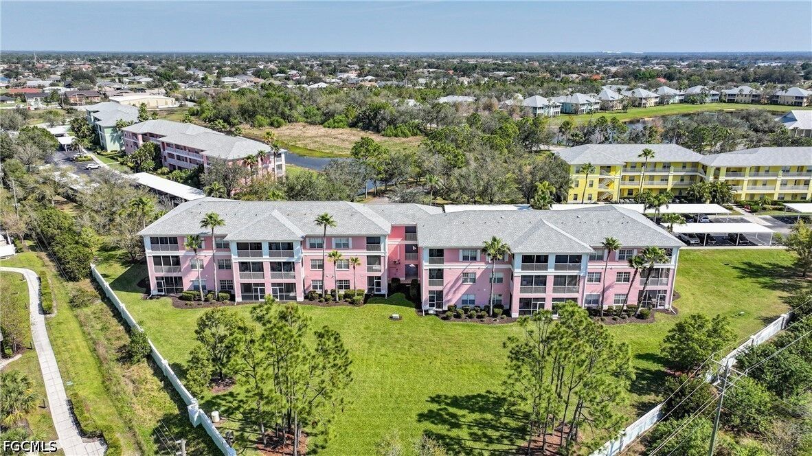 Property Photo:  2061 Willow Hammock Circle 105  FL 33983 