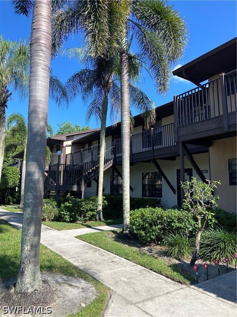 Property Photo: 5294 Treetops Drive I-203 FL 34113