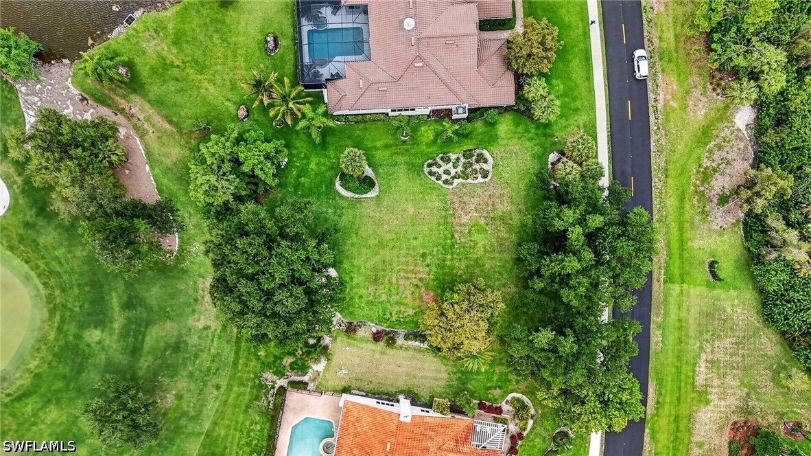 Property Photo:  16047 Forest Oaks Drive  FL 33908 